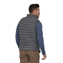 Patagonia Men's Down Sweater Vest -Snow Warm Clothing pat 84623 forge grey model2
