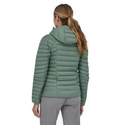 Patagonia Women's Down Sweater Hoody -Snow Warm Clothing pat 84712 hemlock model2